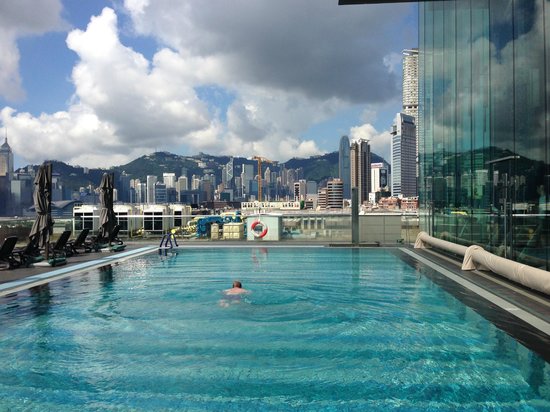 550x412 View Of The Pool