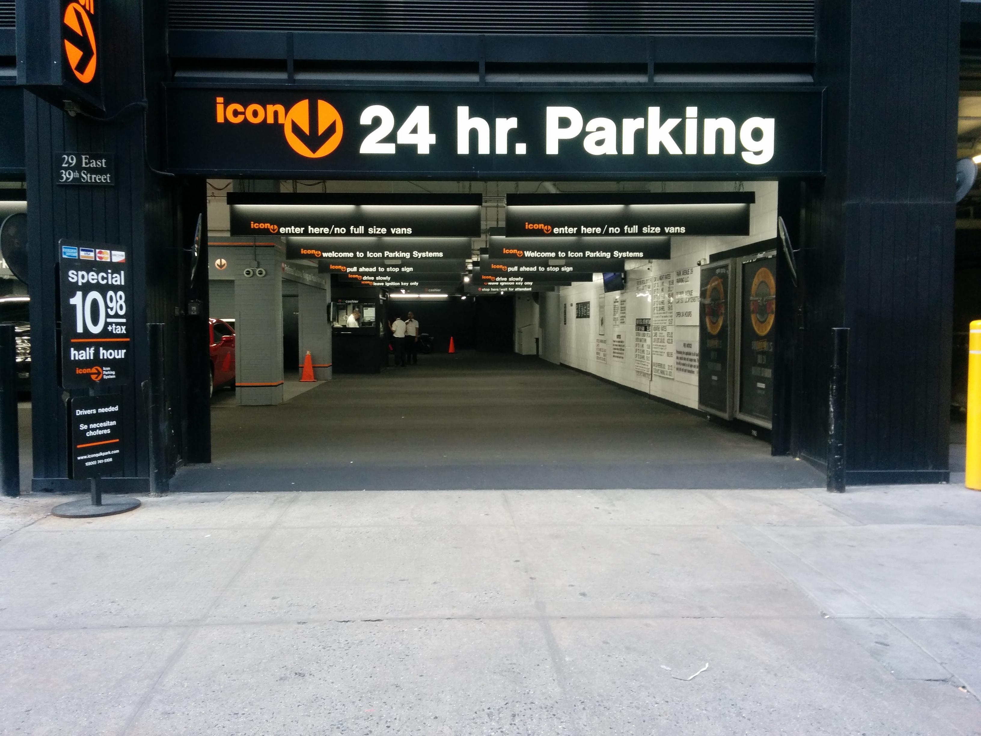 3264x2448 Park Avenue Parking