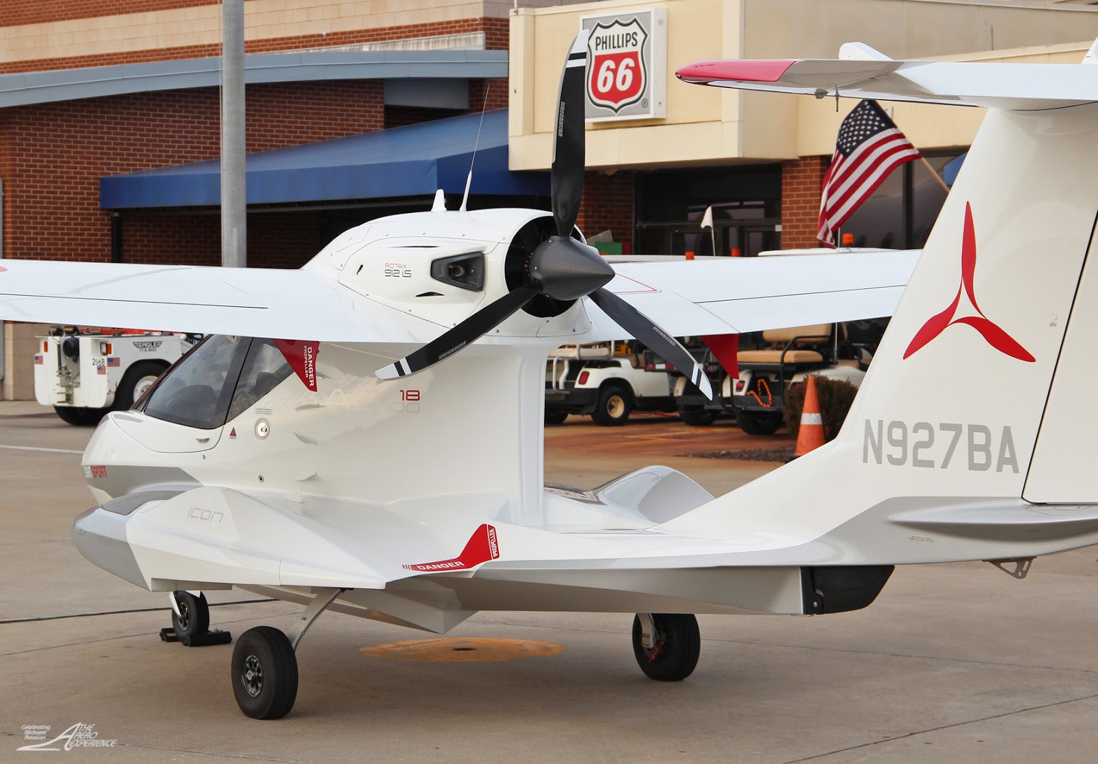 1600x1113 The Aero Experience Icon Amphibian Makes Splash In St Louis