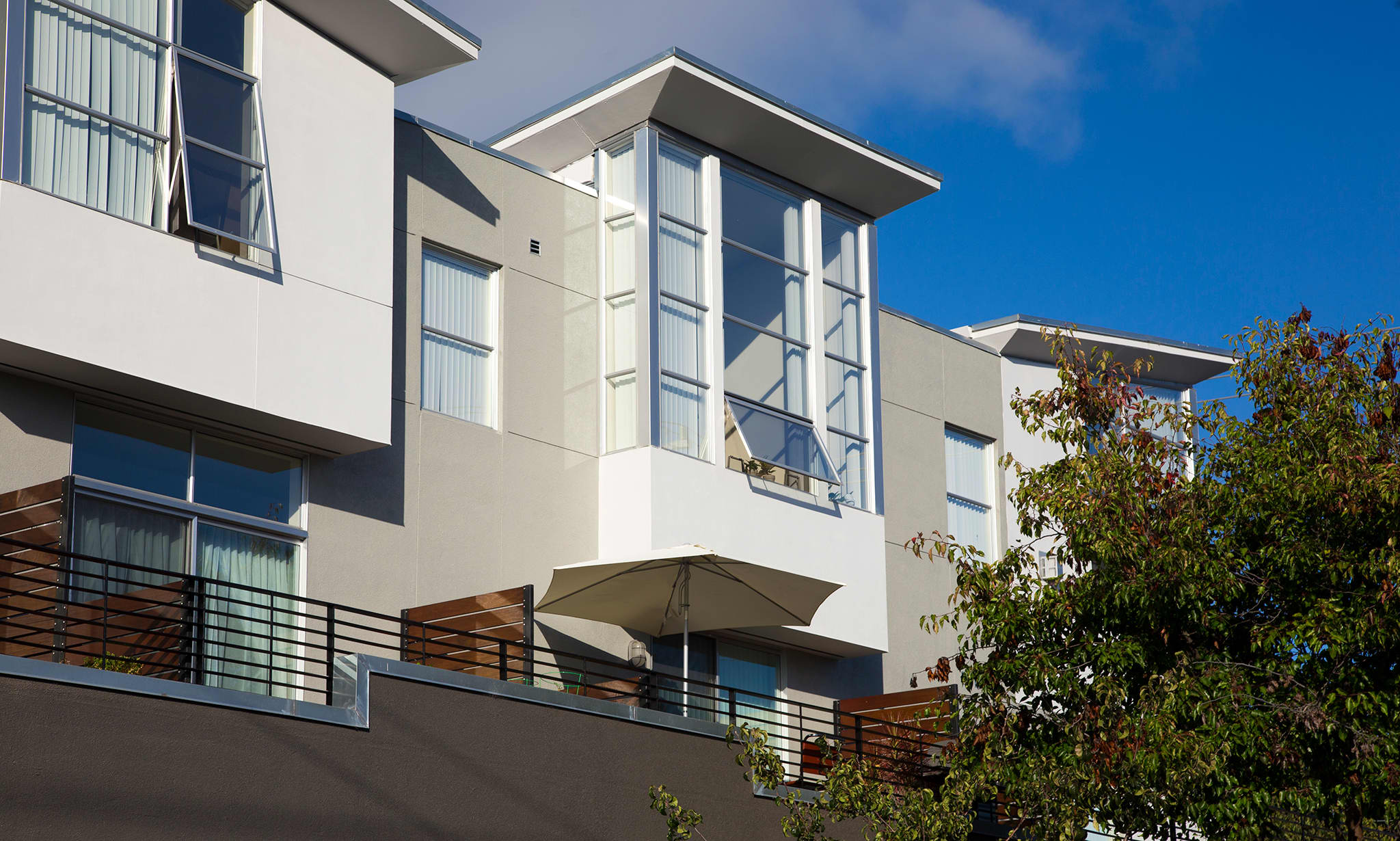 2048x1230 Emeryville Apartments Icon