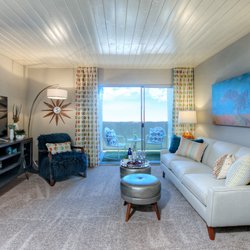 250x250 The Icon On Central