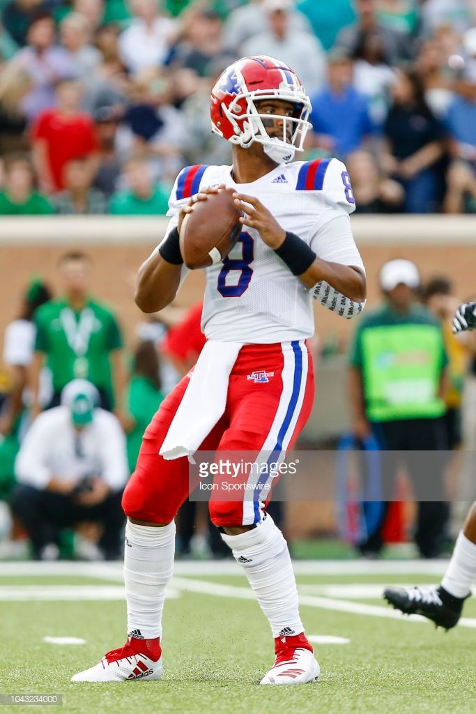 683x1024 Louisiana Tech Bulldogs Quarterback J'mar Smith Looks Downfield