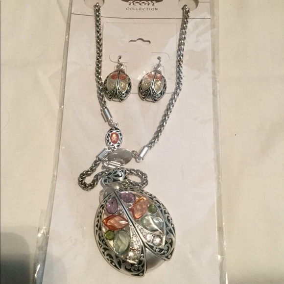 580x580 Icon Collection Jewelry Nwt Never Been Opened Icon Necklace