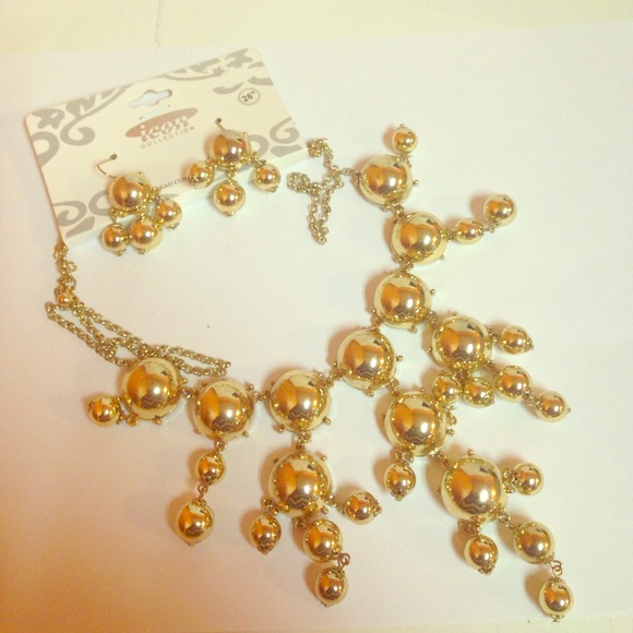 580x580 Icon Collection Jewelry Brand New Gold Beaded Set Poshmark