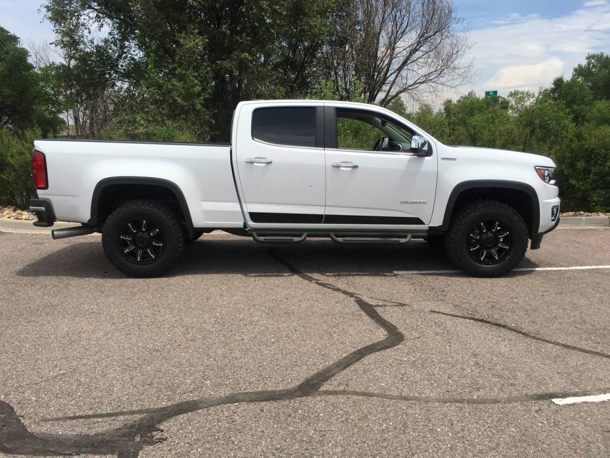1200x900 Chevy Colorado Duramax With Icon Stage Suspension