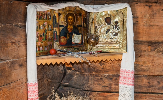 552x340 How To Create A Beautiful Russian Icon Corner Russian Icon