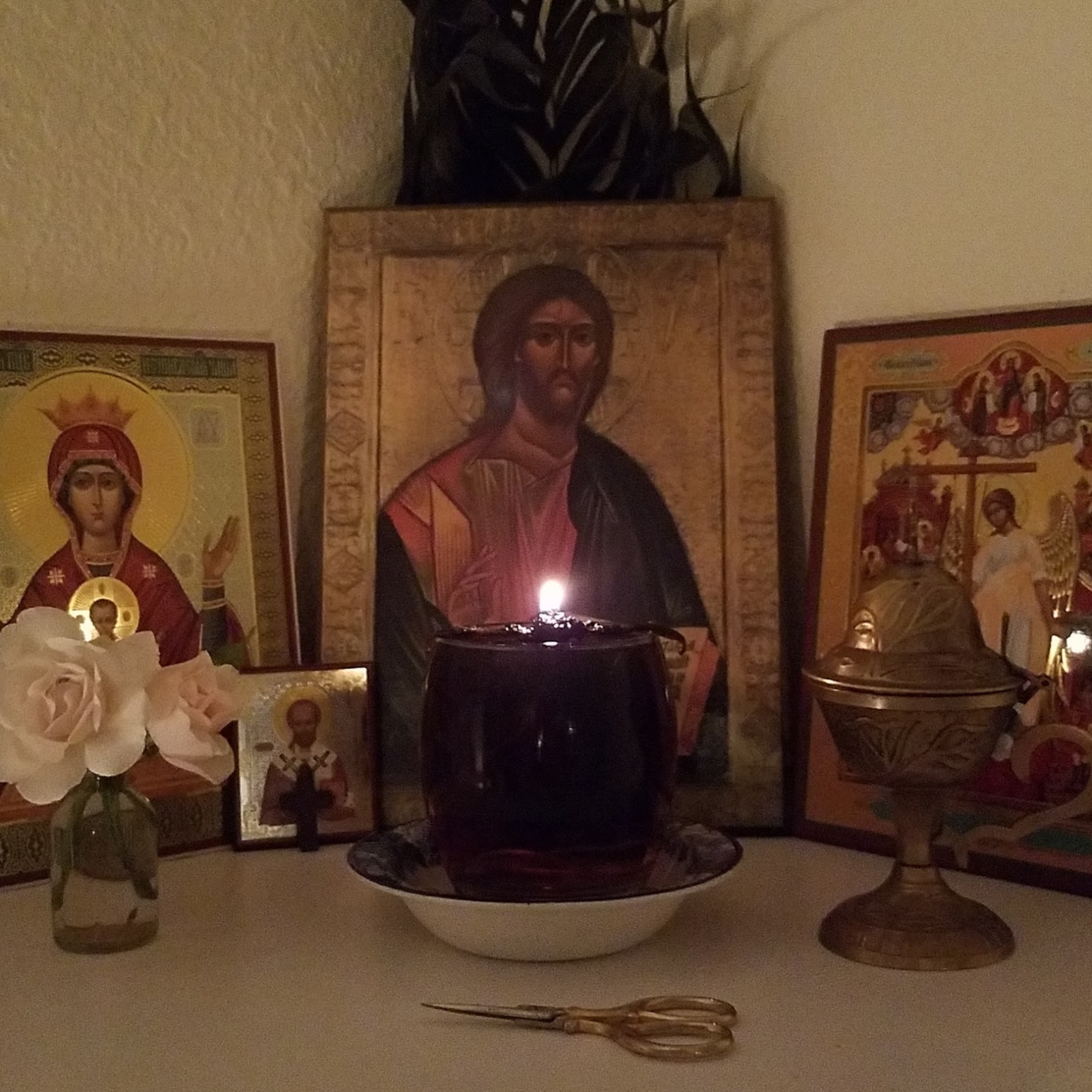 1600x1600 Charming The Birds From The Trees Tidying The Icon Corner