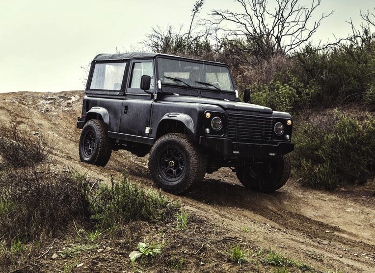 764x555 Icon Land Rover Defender With Chev Performancedrive