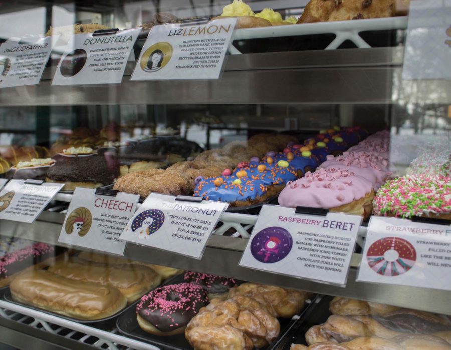 900x700 Icon Donuts Sweetery Opens On Hill Northern Iowan