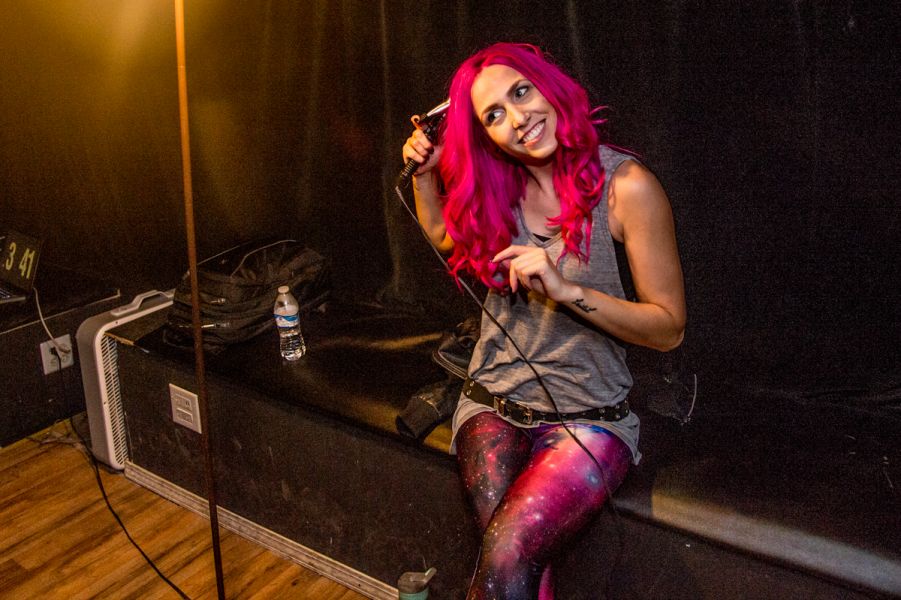 901x600 Icon For Hire