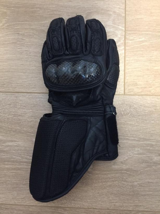 614x820 Icon Gauntlet Gloves Victoria City, Victoria