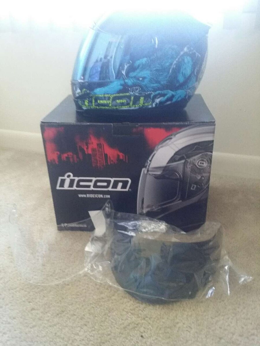 900x1200 Used Icon Airmada Thriller Blue Full Face Sz Medium For Sale