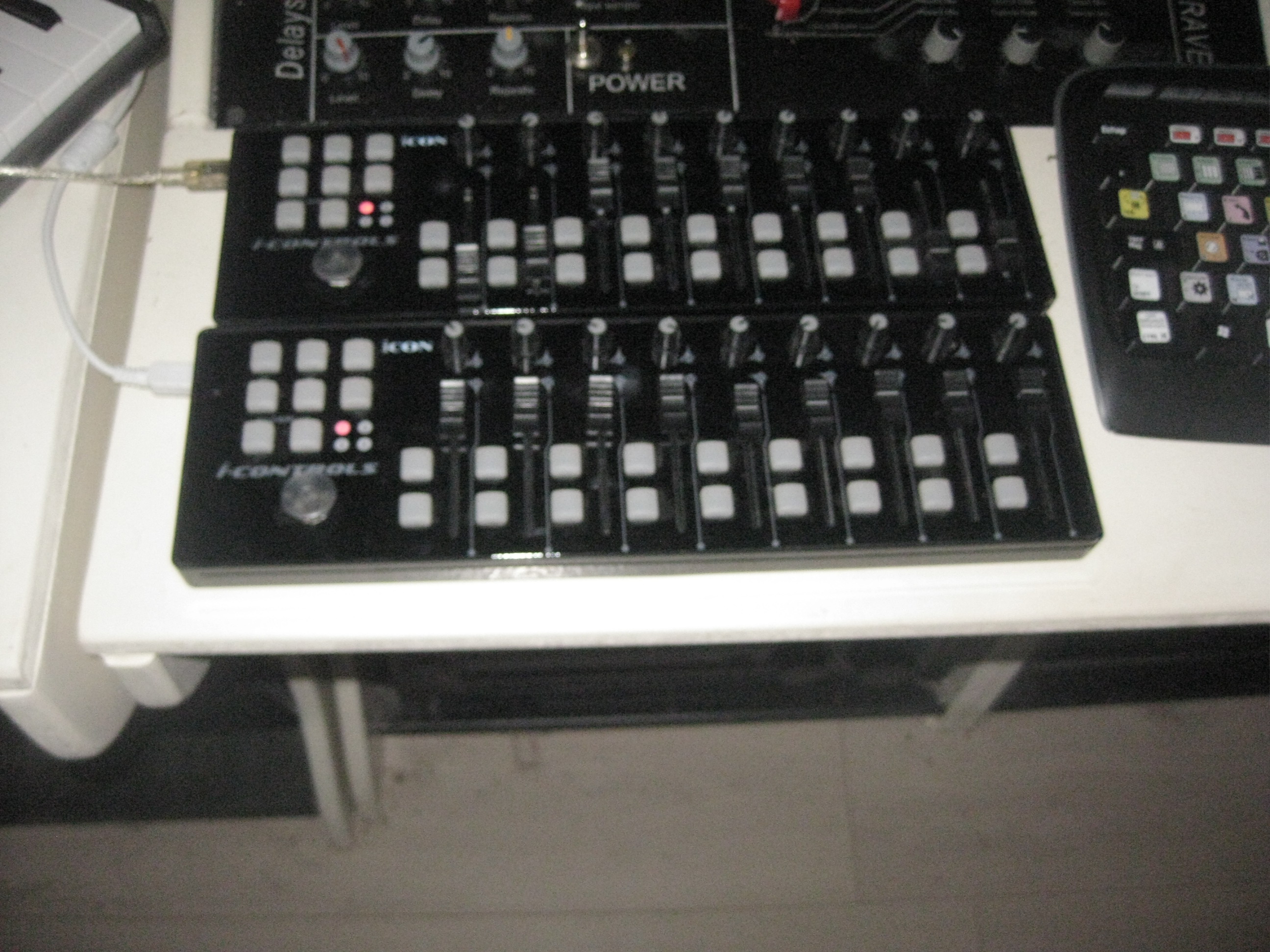 2592x1944 Photos Et Images Icon Icontrols