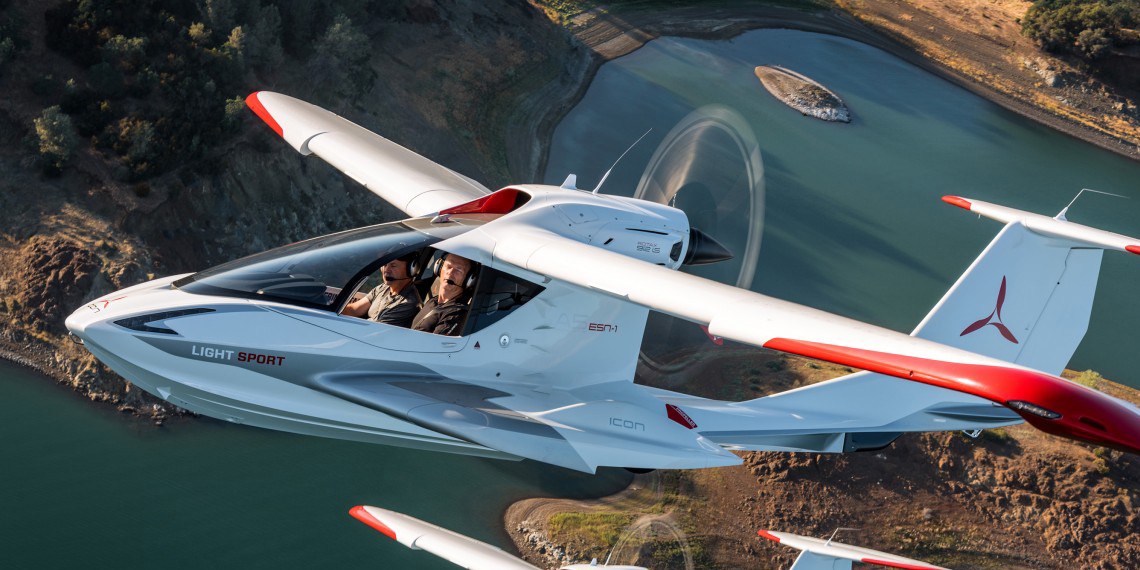 1140x570 What It's Like To Fly And Stall In The Icon Plane Wired