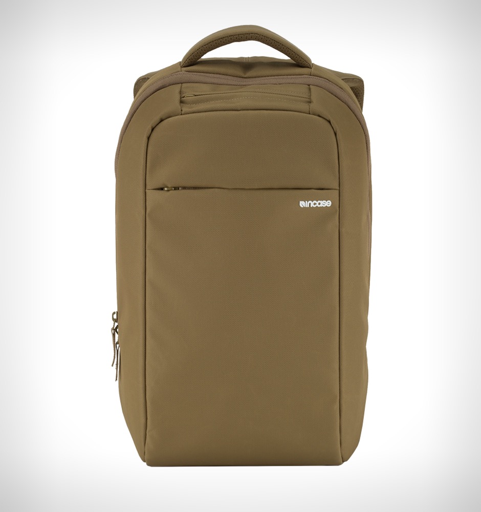 940x1000 Incase Icon Lite Laptop Pack Bronze