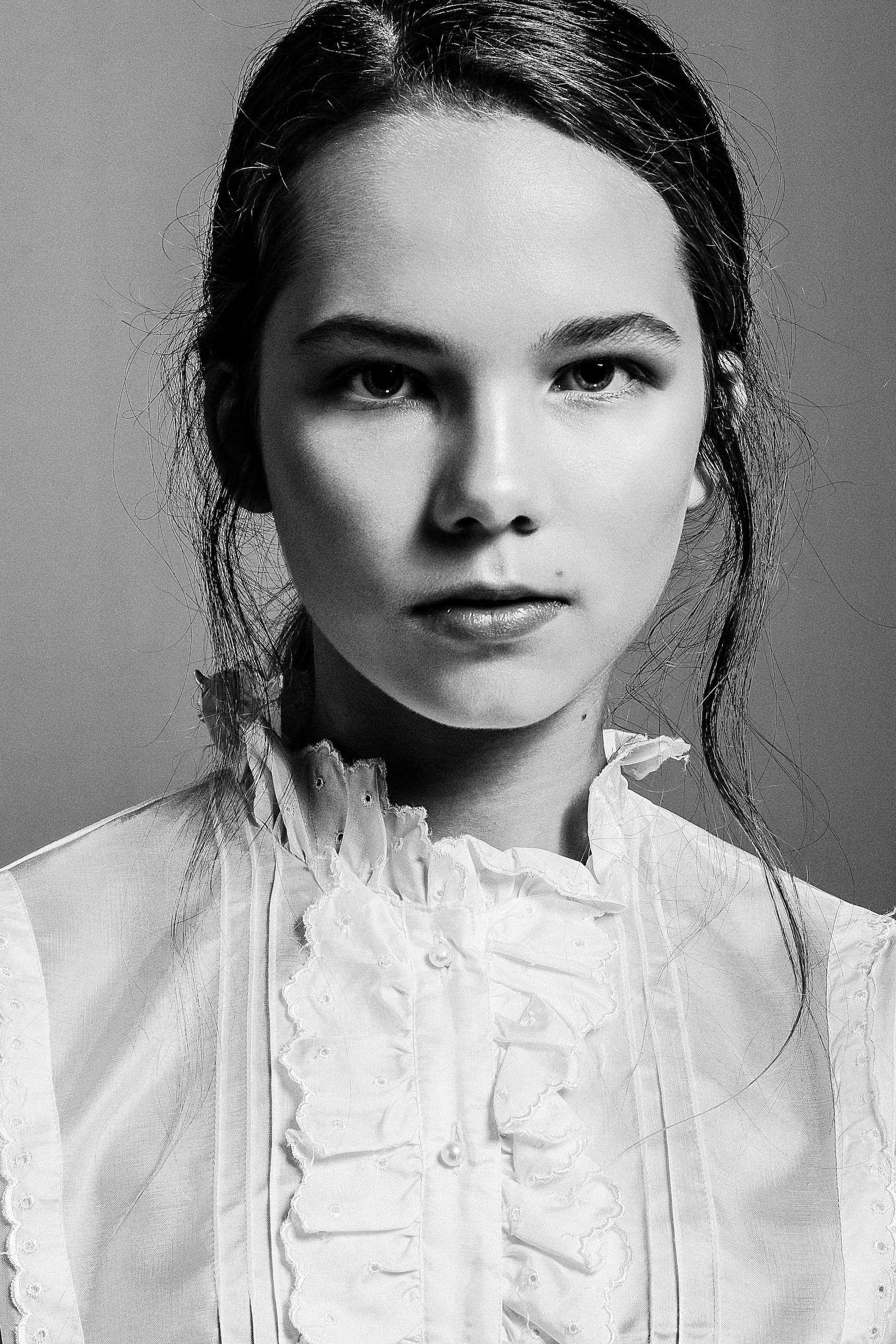 Photo Liziczai Model Veca Icon Model Management Hair 1890x2835 Photo Liziczai Model Veca Icon Model Management Hair