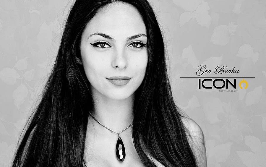 Women Casting Photo Icon Agency Tirana 900x565 Women Casting Photo Icon Agency Tirana
