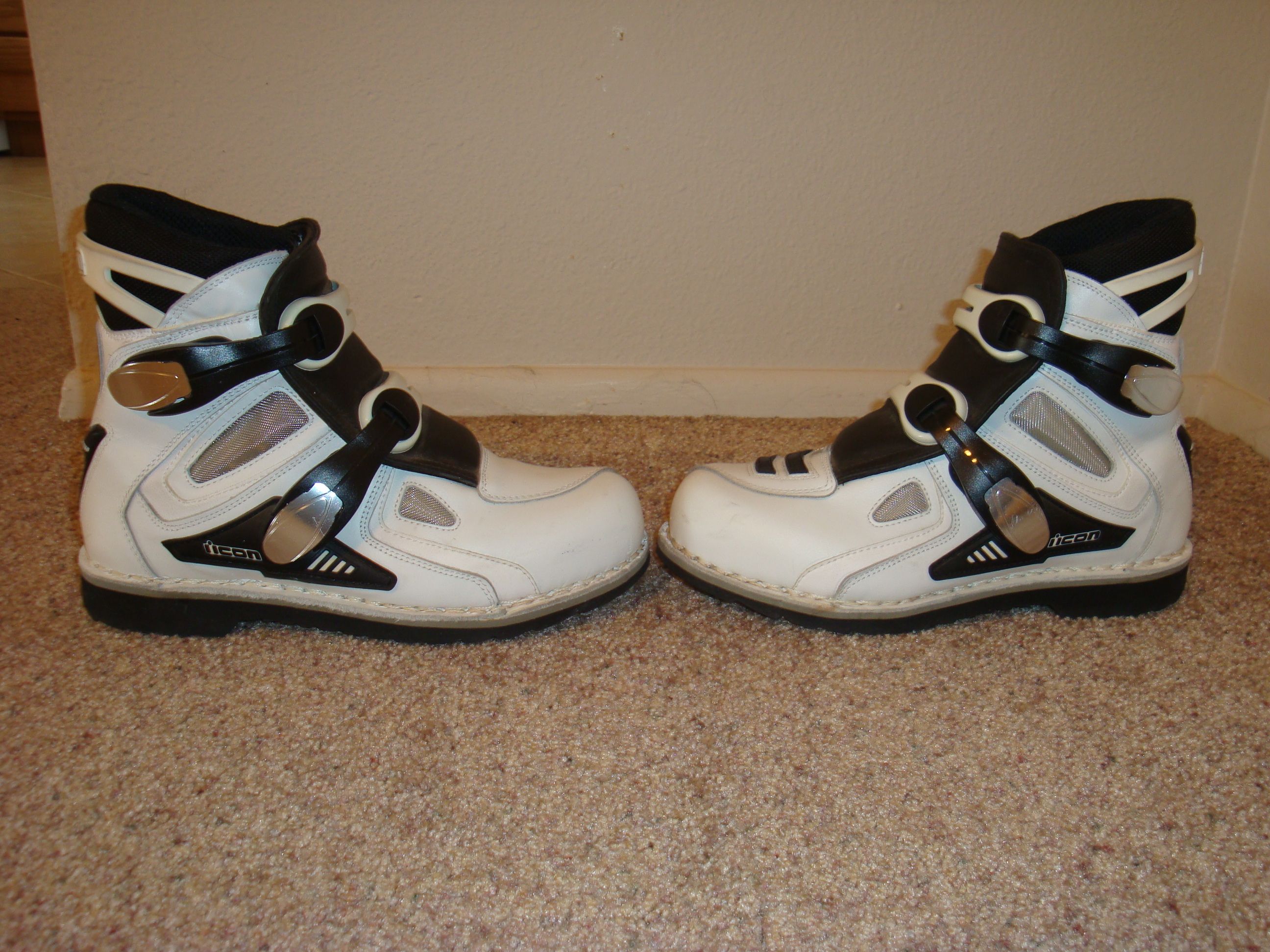 2592x1944 Viewing Images For Icon Motorhead Boots