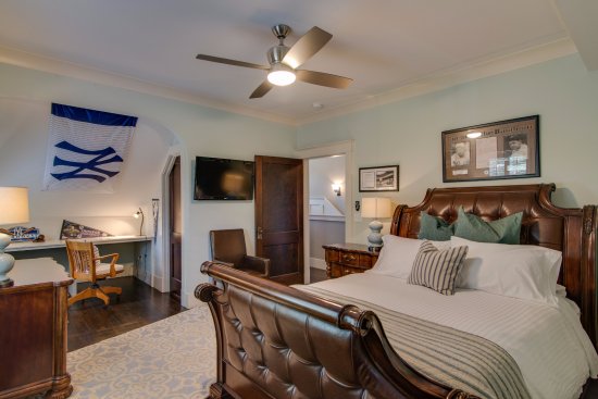 550x367 The Babe Ruth Suite Honors The Great American Icon
