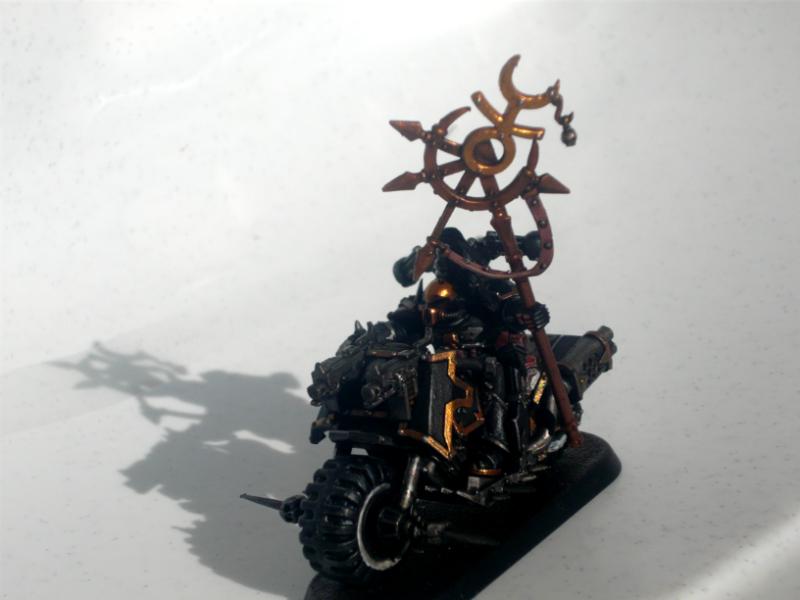 800x600 Black Legion Chaos Biker Champion With Mark Of Slaanesh And Icon