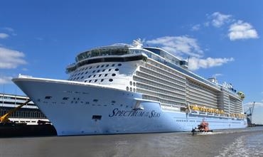 370x221 Royal Caribbean Signs Up For A Third Icon Class Cruise Ship
