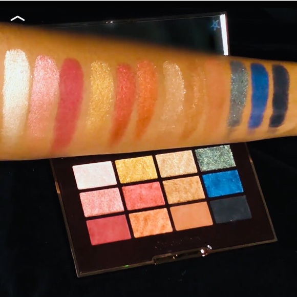 Charlotte Tilbury Makeup Bnib Ct The Icon Eyeshadow Palette 580x580 Charlotte Tilbury Makeup Bnib Ct The Icon Eyeshadow Palette