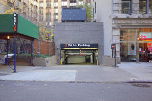 300x199 Flatiron District Parking