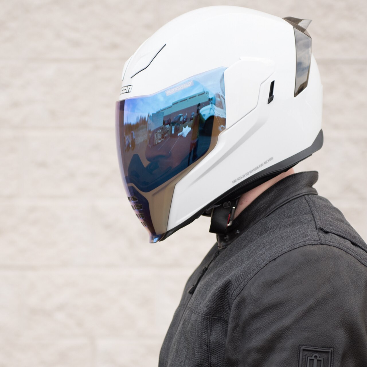 1280x1280 Icon Helmet Red Visor