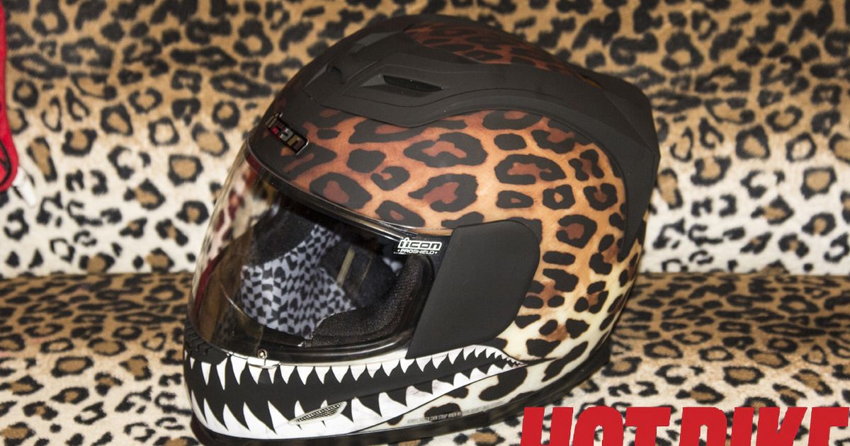 1200x630 Icon Airframe Sauvetage Helmet Hot Bike
