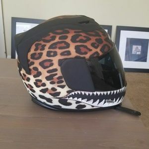 300x300 Icon Other Helmet Leopard Poshmark