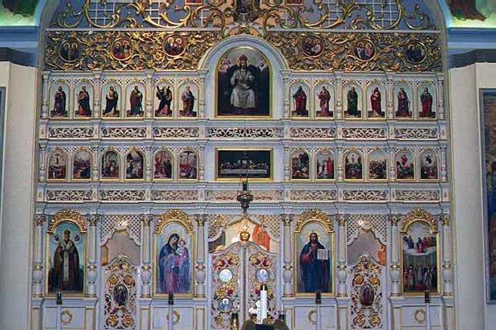 720x480 St Mary's Ikonostas