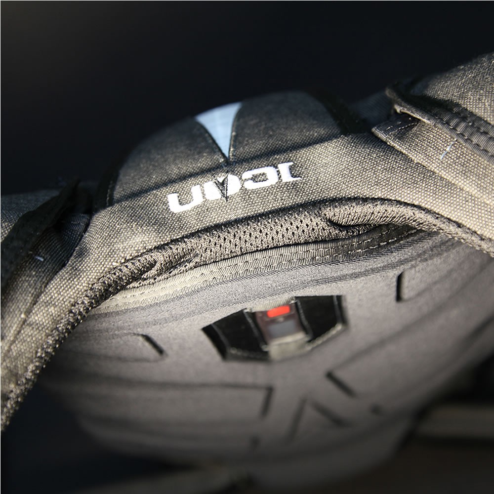 1000x1000 Icon A Skydiving Container