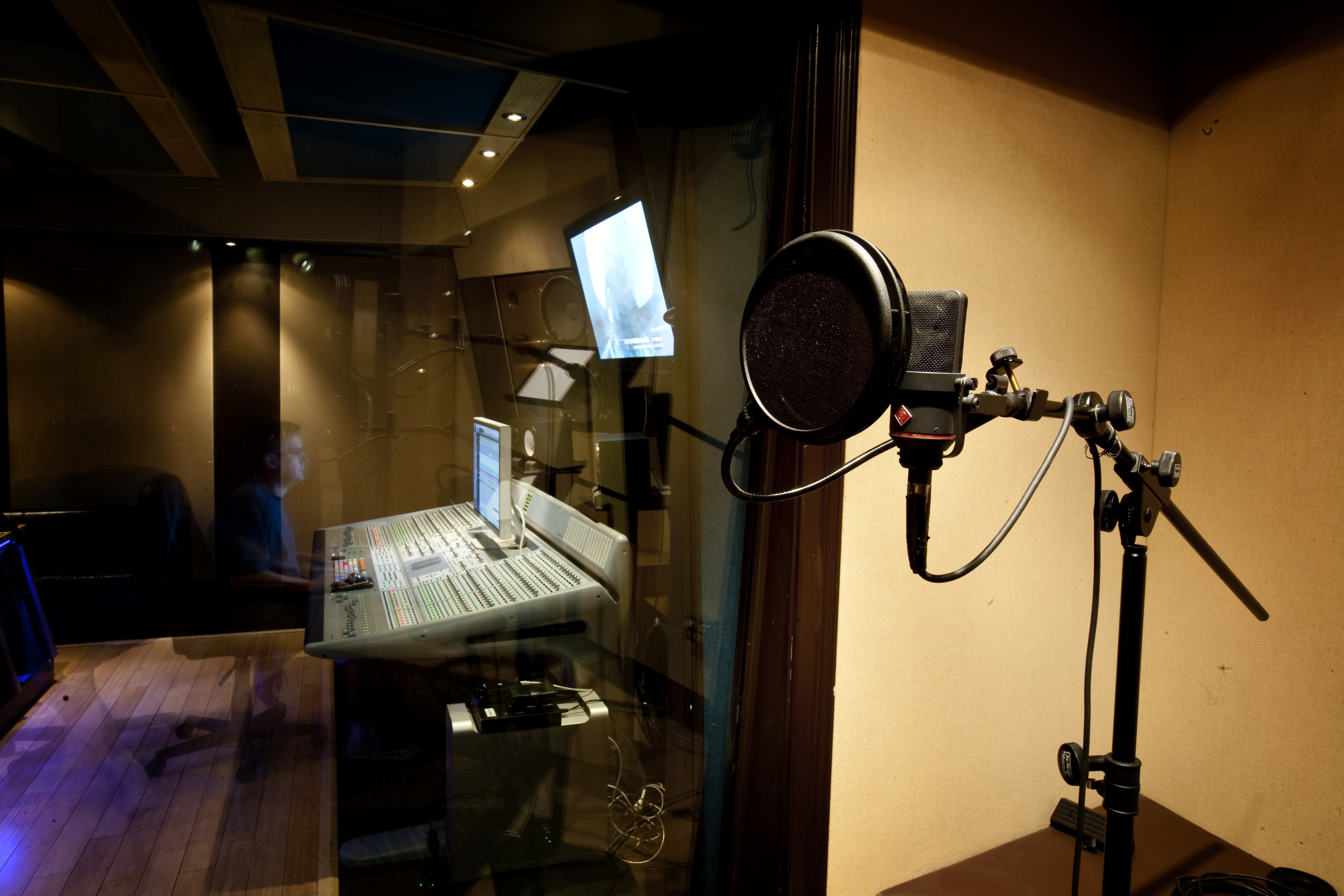 4368x2912 Explore Iconstudiosatl