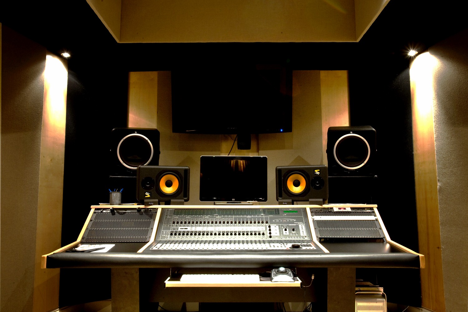 1500x1000 Rooms Rates Iconstudiosatl