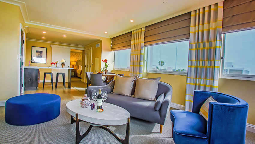 850x480 La Jolla Suites Icon Collection