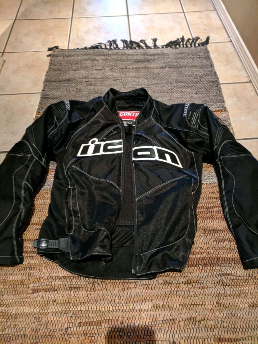 900x1200 Used Icon Jacket Large For Sale In El Paso