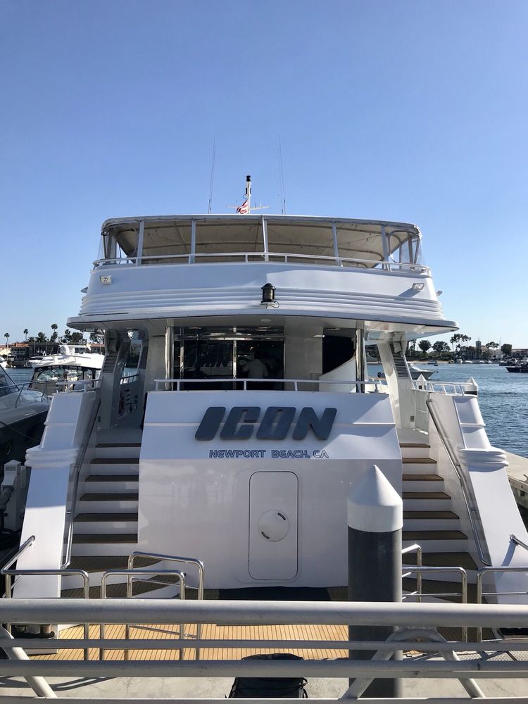 750x1000 Icon Yacht