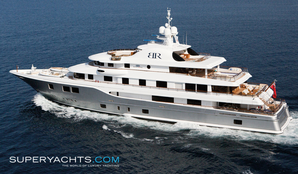 585x341 Icon Yachts