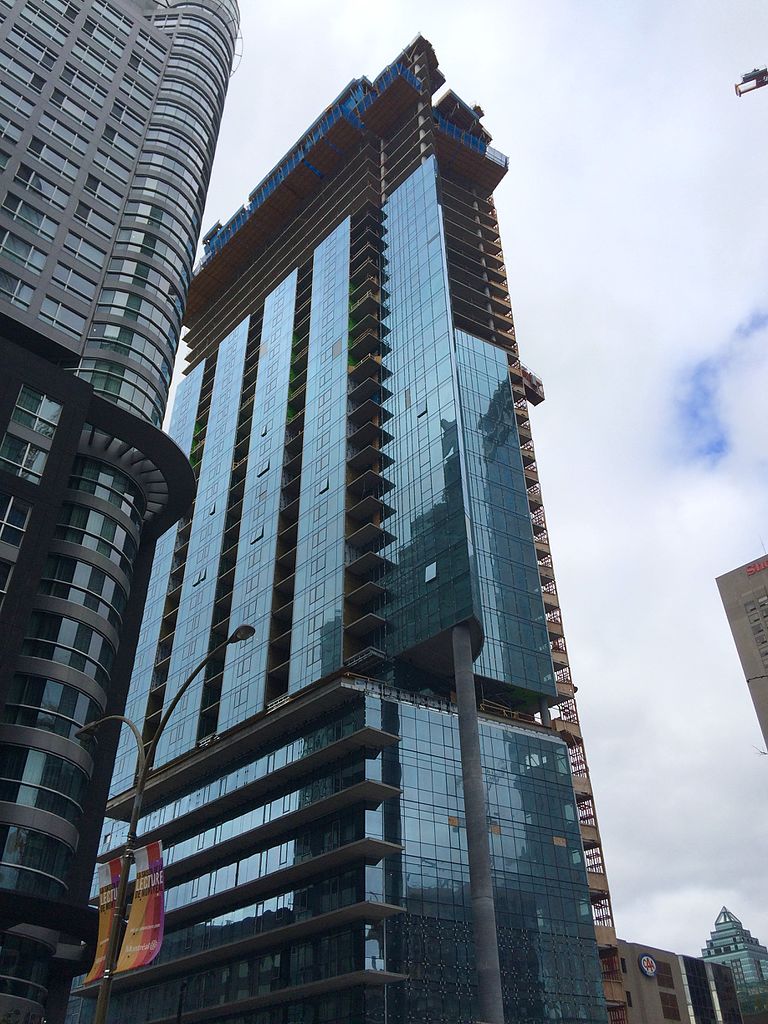 768x1024 Montreal Condos Metropolitan Parking