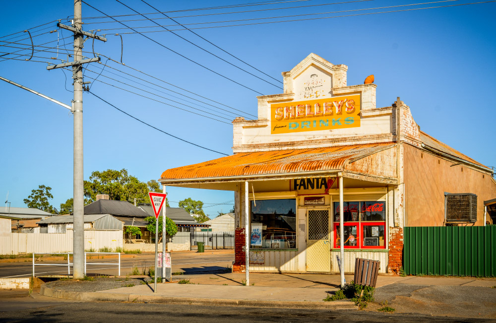 1000x651 An Ode To The Iconic Australian Milk Bar