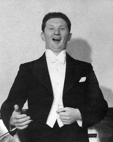 375x470 Belfast Reflections Iconic Figures We're Proud To Call Our Own