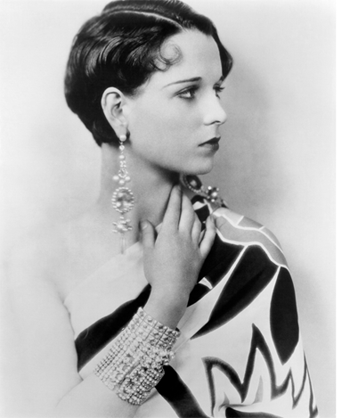 350x418 Iconic Women In History And Their Style The Chic Spy