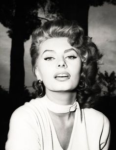 236x306 Best Iconic Women Of Fashion Images In Actor