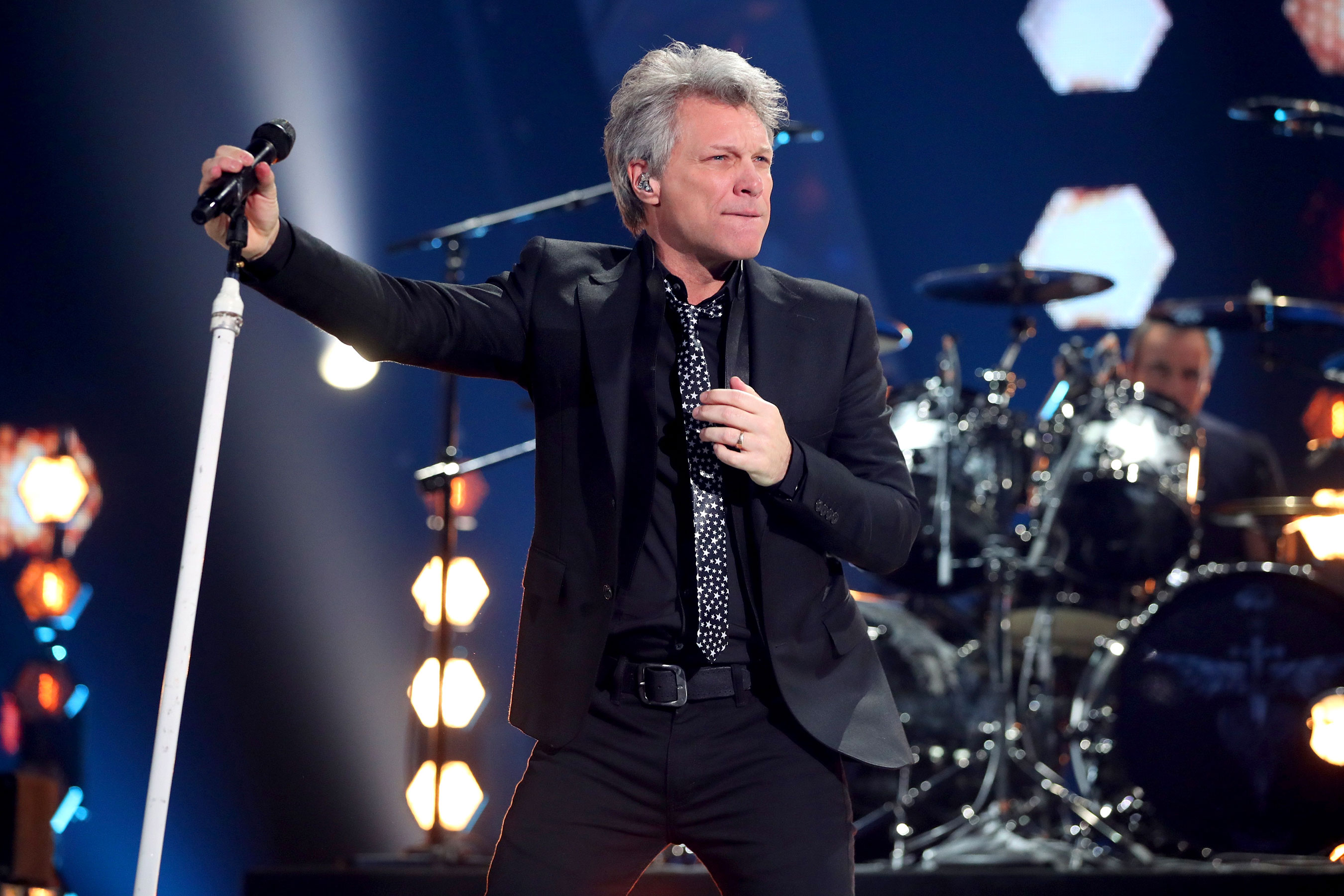 2700x1800 Iheartradio Music Awards Bon Jovi Receives Icon Award