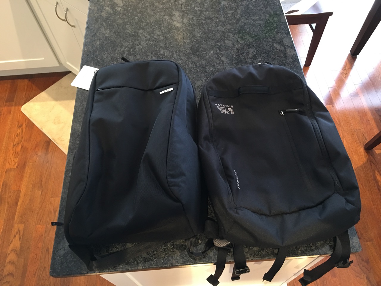1280x960 Review Incase Icon Slim Backpack Bale's Apple
