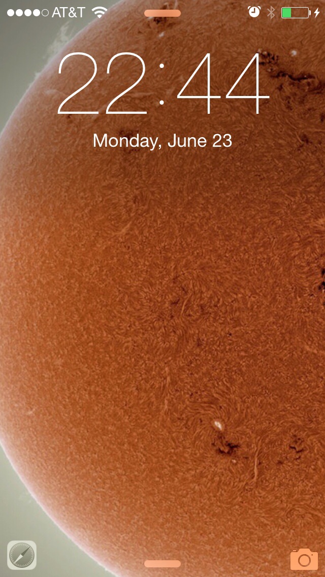 640x1136 On Ios Beta Safari Icon Just Appeared On My Lock Screen