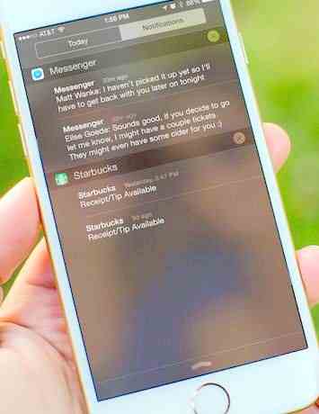 355x460 How To Disable Notification And Siri Icon On Lock Screen In Ios