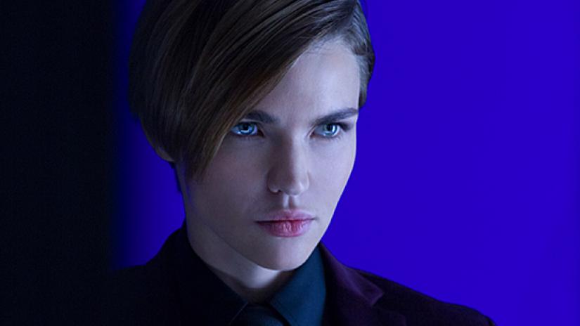 825x464 John Wick Style Female Assassin Movie Ruthless Eyed