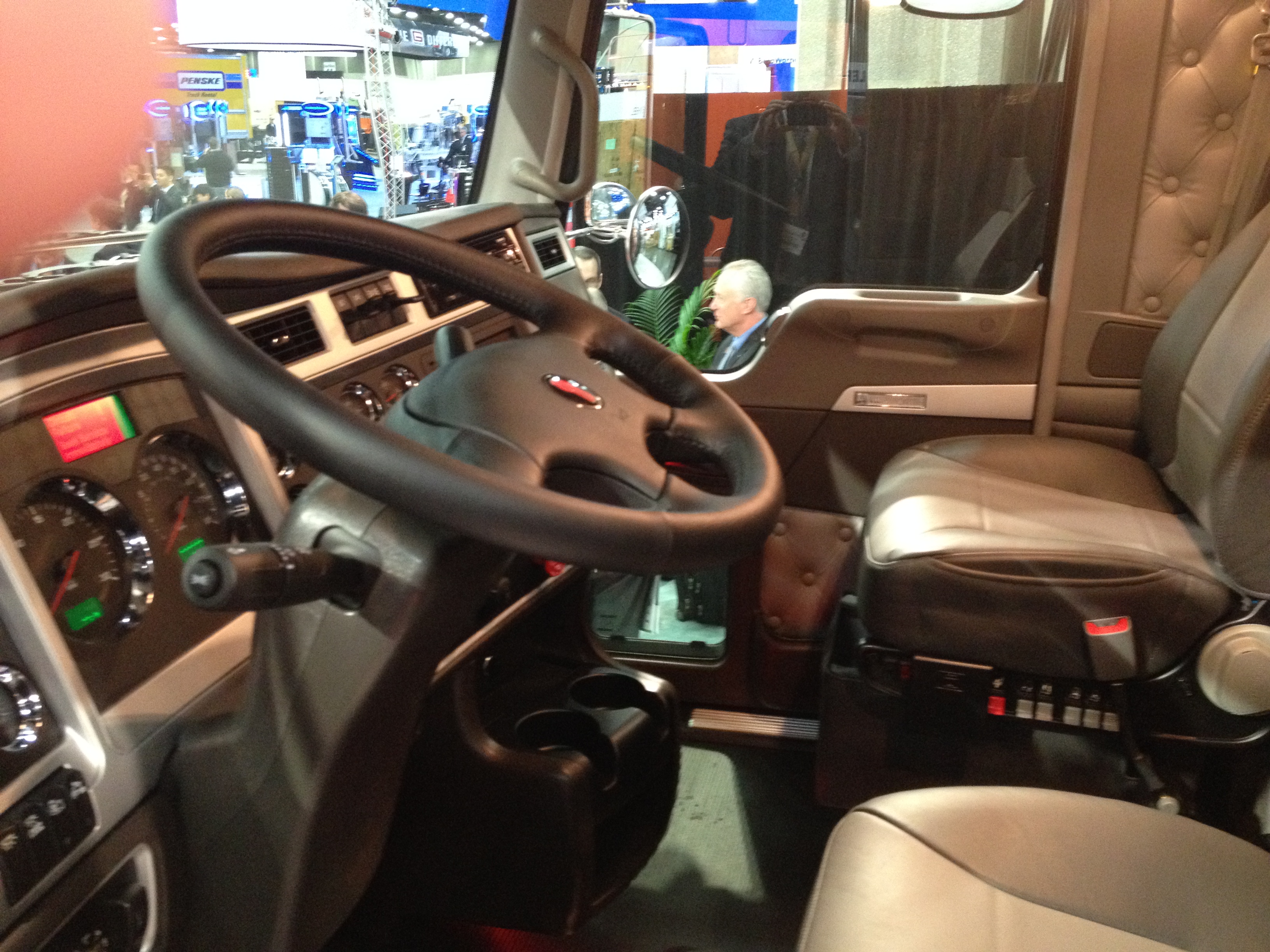 3264x2448 Icon Kenworth's Tribute To A Trucker's Truck