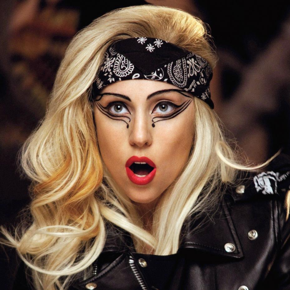 Lady Gaga To Receive Icon Award 930x932 Lady Gaga To Receive Icon Award